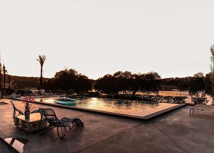 Alcornocalejo 乡村民宿 *